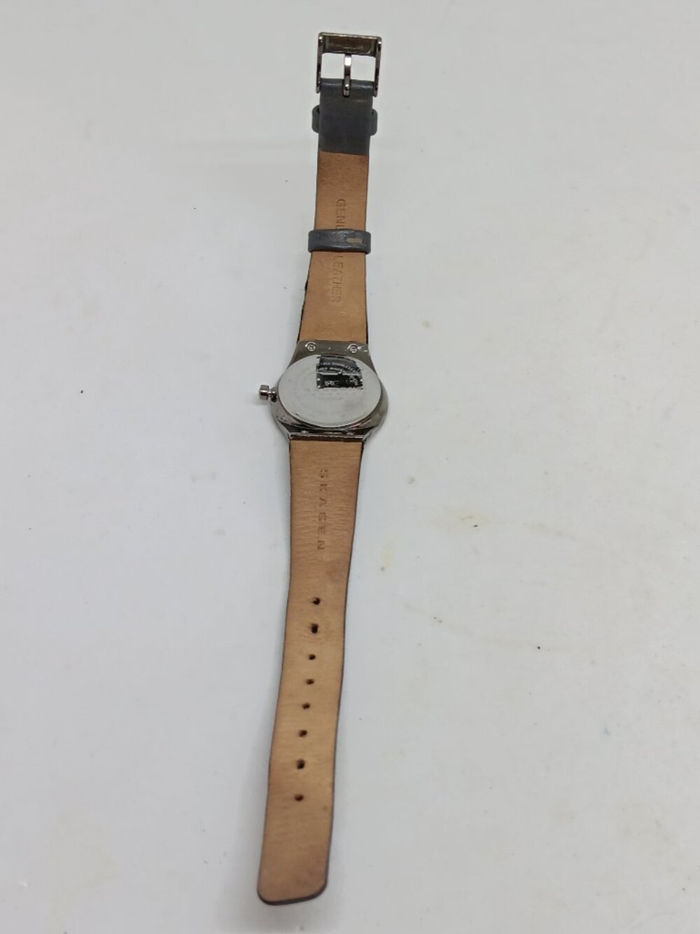 Skagen 630SMLM Women's 27mm Slim Profile Crystal Accent MOP Dial Quartz Watch - Picture 10 of 11